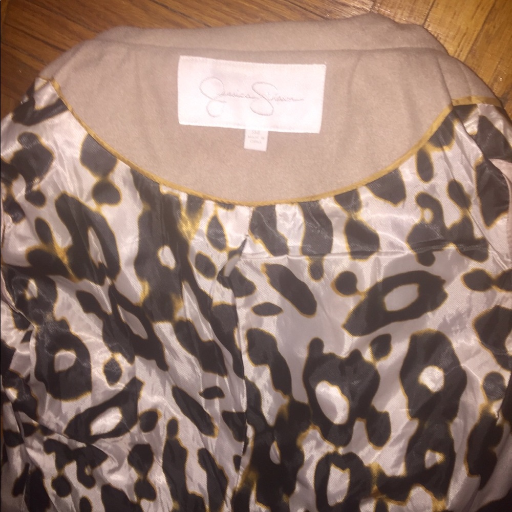 Coat - Picture 6 of 6